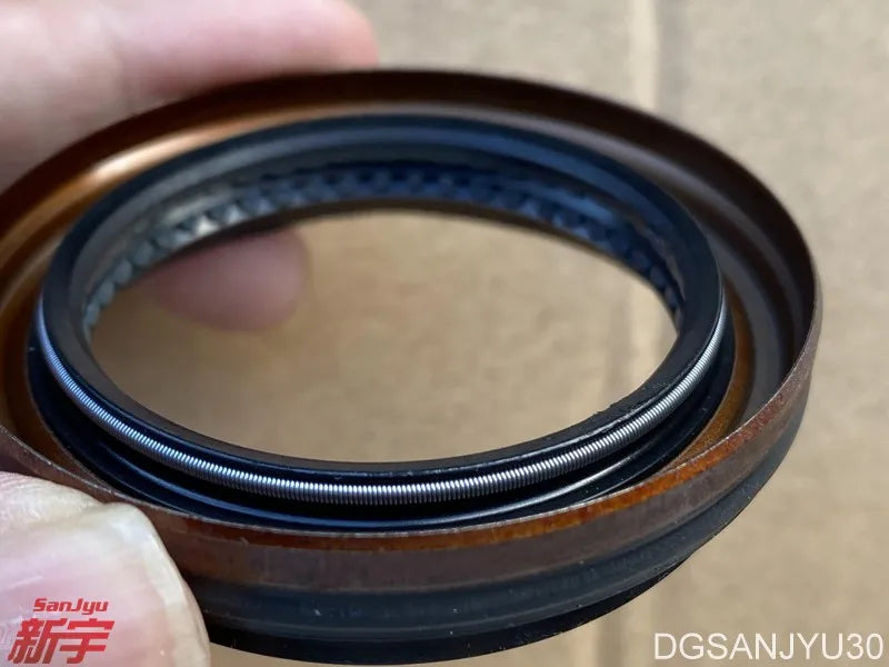 Outlander2 CW6W 3.0 6B31 OIL SEAL,T/M FR DIFF CASE,Front axle oil seal left side GENUINE 2702A021 XH0358E