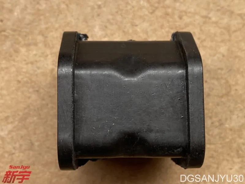 PAJERO SPORT1 K90WK80W BUSHING,FRONT SUSP STABILIZER  MR150767*2 a pair