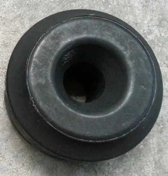 PAJERO3 4 V70V60V80V90W BUSHING,FRONT SUSP COIL SPRING LOWER MR374547