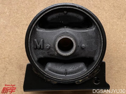 OUTLANDER2 CW0W ASX GA0W LANCER CY0A BRACKET,ENG ROLL STOPPER engine mount glue FRONT MN101386 GENUINE