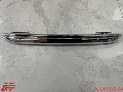 PAJEROSPORT2 KH0W GARNISH KIT,TAILGATE CHROME PLATING With reverse image mounting hole or not