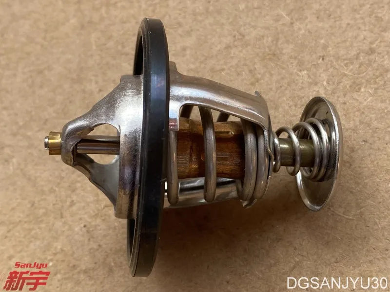 DELICA L300 L400 PAJERO IO THERMOSTAT KIT 82°C SMD337408 CHINA SAME 4G63 4G64 4G93 4G94