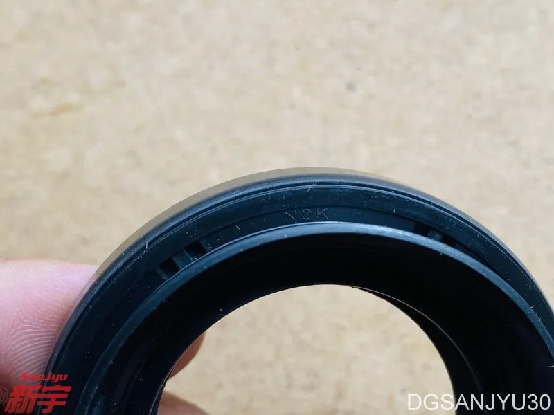 PAJERO IO H77H76 EVO LANCER ASX OUTLANDER OIL SEAL,T/M FR or RR DIFF CASE MD707184