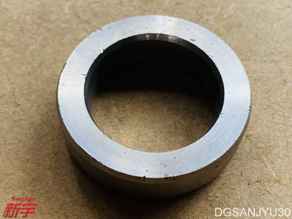 PAJERO IO H65H66H56H76H77W RETAINER,RR AXLE SHAFT BEARING,INR MR430446