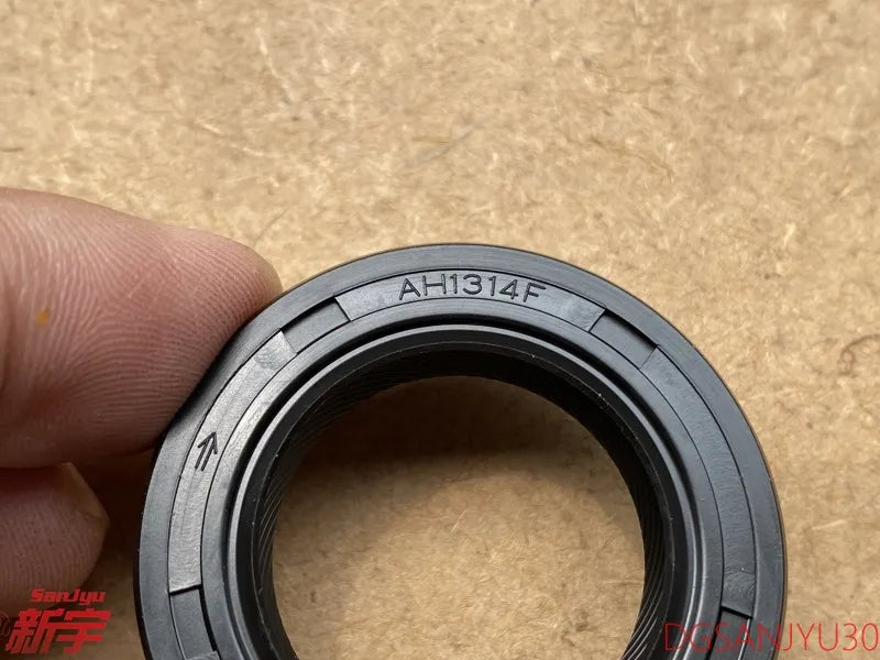 OIL SEAL,NOK AH1314F 25*40*8 FOR NISSAN 32113-M8000