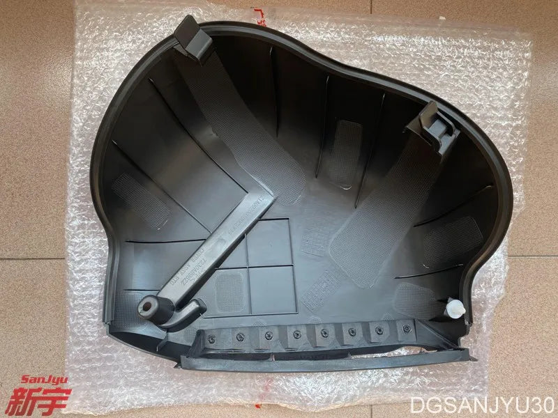 OUTLANDER3 GF0W GG0W COVER,QTR TRIM Tailgate electric motor cover plate