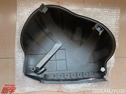 OUTLANDER3 GF0W GG0W COVER,QTR TRIM Tailgate electric motor cover plate