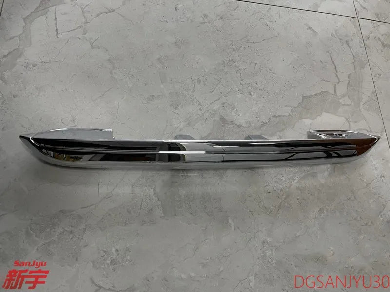PAJEROSPORT2 KH0W GARNISH KIT,TAILGATE CHROME PLATING With reverse image mounting hole or not