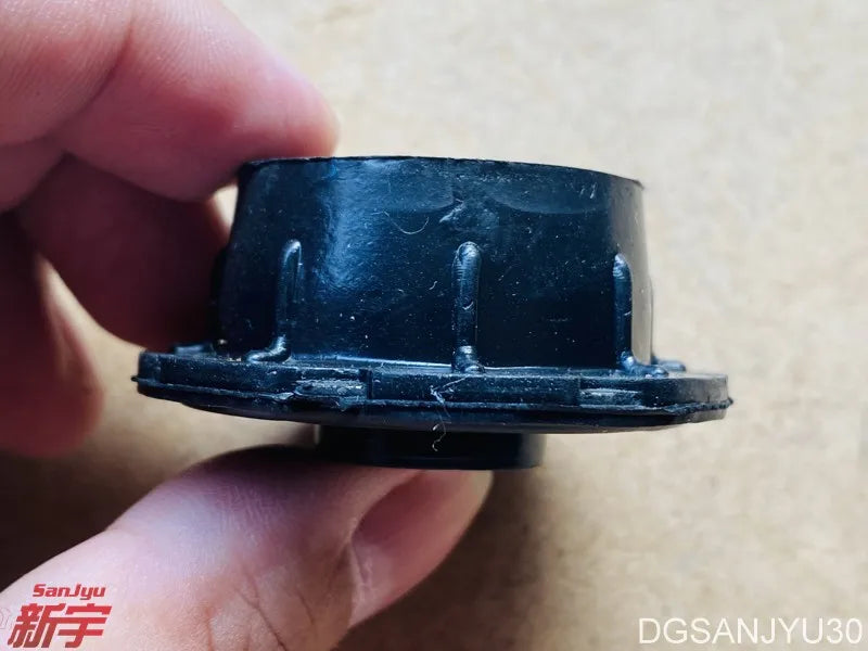 Outlander2 CW0W ASX GA0W LANCER10 CY0A XPANDER NC0W INSULATOR,RADIATOR SUPPORT,LOWER MN135618
