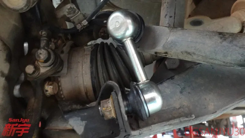 PAJERO4 V80V90W LINK,FRONT SUSP STABILIZER 4056A133 4056A134