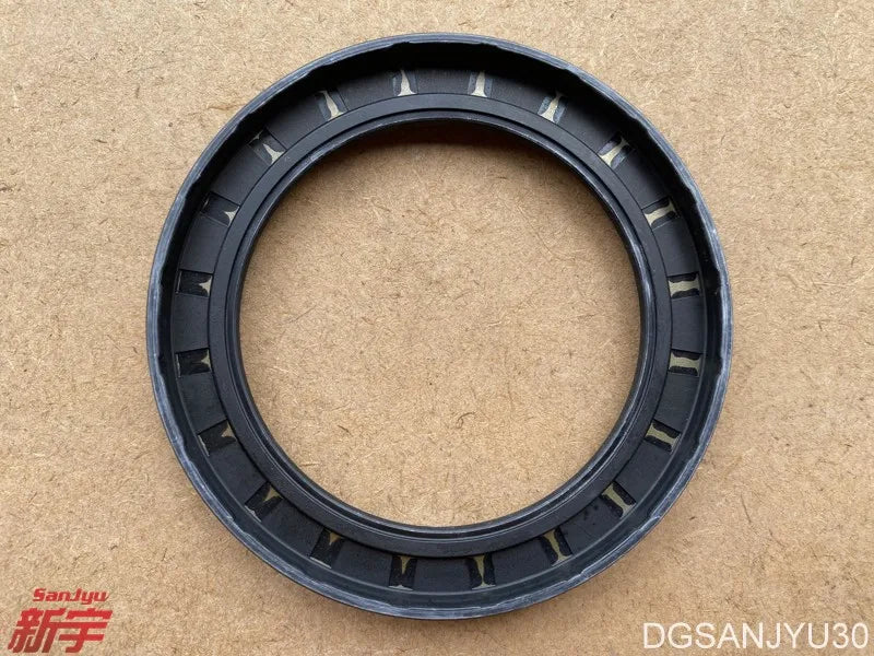 PAJERO4 V97W V98W OIL SEAL,FRONT WHEEL HUB 3885A008 GENUINE