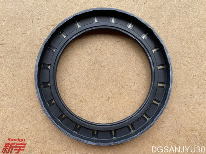 PAJERO4 V97W V98W OIL SEAL,FRONT WHEEL HUB 3885A008 GENUINE