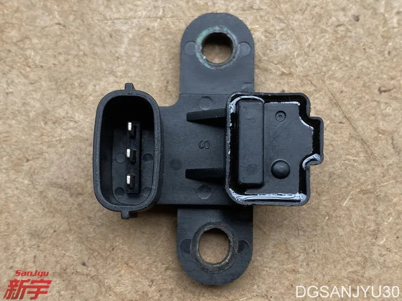 PAJERO IO H70W H60W SENSOR,ENG CRANK ANGLE MR560132 CHINA