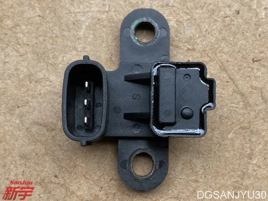 PAJERO IO H70W H60W SENSOR,ENG CRANK ANGLE MR560132 CHINA