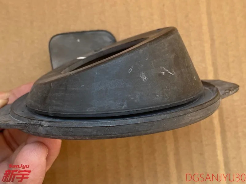 OUTLANDER ASX ECLIPSECROSS BOOT,FUEL FILLER NECK GASKET