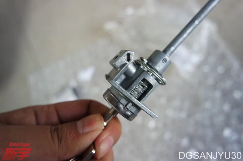 Outlander3 GF0W CYLINDER,FR DOOR LOCK,LH left front door lock core (with two small keys) locks domestic original  6369A158