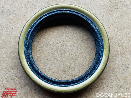 PAJERO V10V30L047 L200L300L400 OIL SEAL,RR AXLE SHAFT,OTR MB092437
