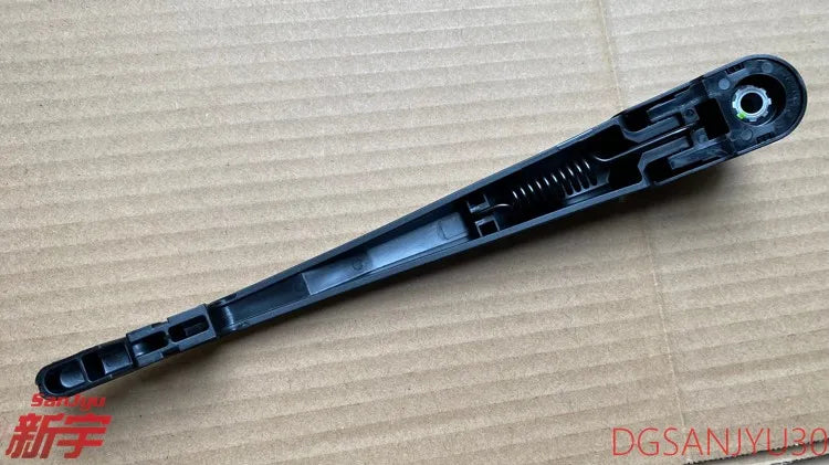 OUTLANDER3 ARM ASSY,REAR WINDOW WIPER (not wiper blades)GMMC