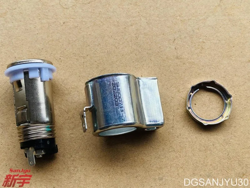 PAJERO V30V40V70 IO H77W LANCER CK0A CIGAR LIGHTER,INSTRUMENT PANEL MR233903