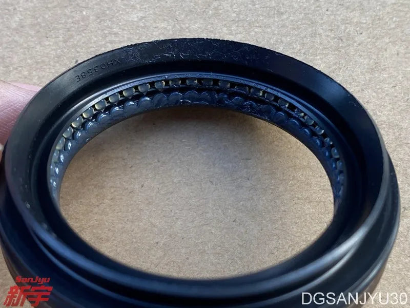 Outlander2 CW6W 3.0 6B31 OIL SEAL,T/M FR DIFF CASE,Front axle oil seal left side GENUINE 2702A021 XH0358E