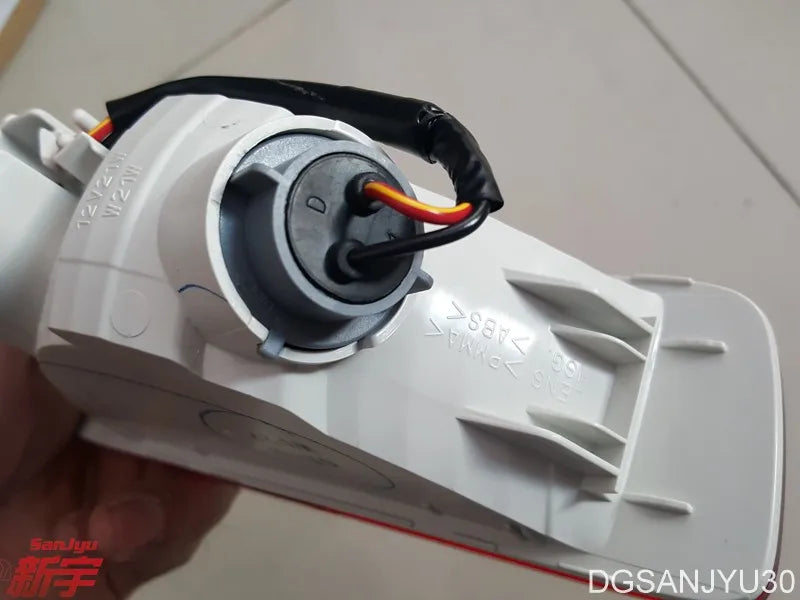 ASX GA0W  LAMP UNIT,FOG,REAR 8337A092 STANLEY