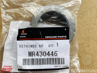 PAJERO IO H65H66H56H76H77W RETAINER,RR AXLE SHAFT BEARING,INR MR430446