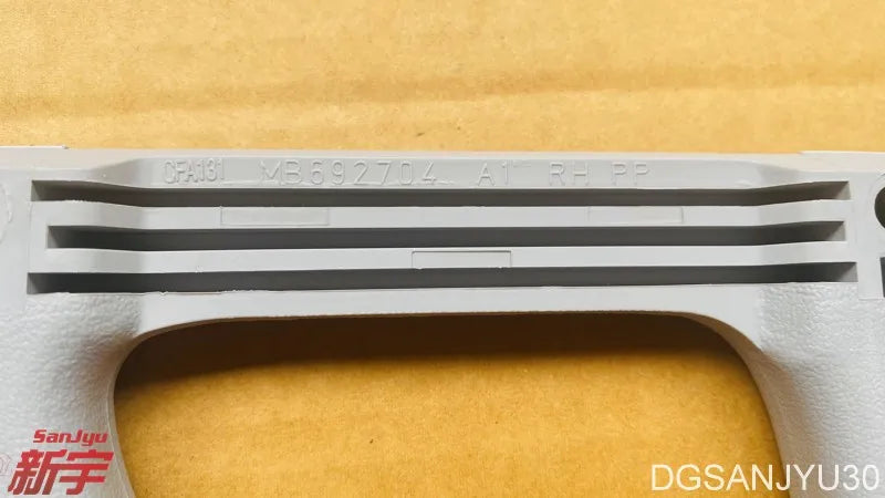 Pajero V31V32V33 auxiliary handle roof handle front B-pillar armrest GRAY