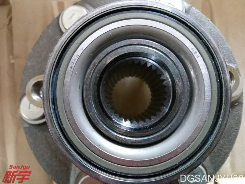 PAJERO V70V90V80V60 HUB ASSY,FRONT WHEEL 3880A015 3880A012 3880A024 GENUINE
