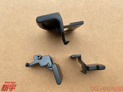 LANCER10 CY0 CX0  LEVER,FLOOR CONSOLE LID LOCK，8011A618 8011A619