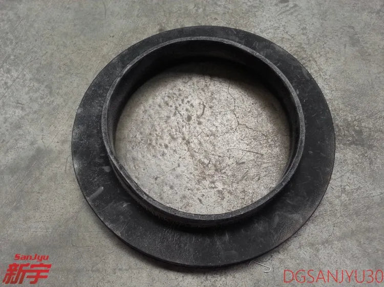 PAJERO3 4 V70V60V80V90W PAD,RR SUSP SPRING,UPPER MR418548