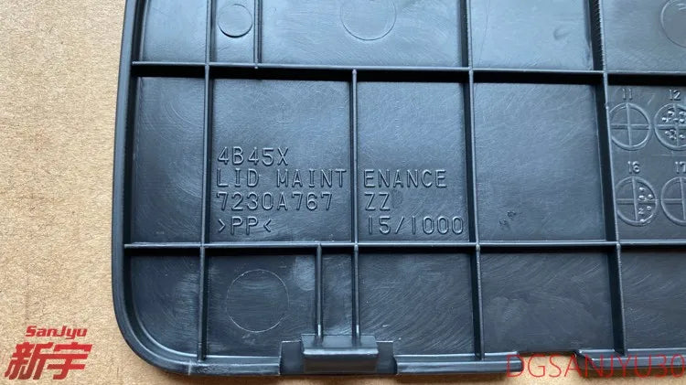 OUTLANDER3 GF0W LID,QTR TRIM BLACK 7230A767XA