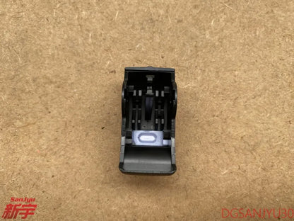 Outlander2 CW0W ASX GA0W LANCER10 CY0A SWITCH COVER SHELL DOOR POWER WINDOW pervious to light Translucent 1 pcs