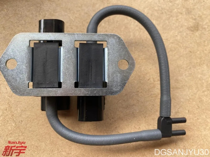 PAJERO V40V30V70WV60W VALVE,FREEWHEEL CLUTCH CONTROL SOLENOID MB620532 GENUINE