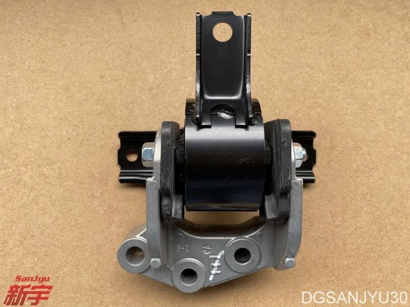 OUTLANDER2 CW6W 6B31 3.0V6 BRACKET,ENG FR MOUNTING engine mount glue RH MN184296 GENUINE