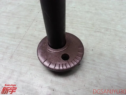PAJERO3 V70V60W BOLT,FRONT SUSP LOWER ARM MR418673 GENUINE